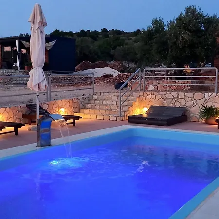 Strandhaus Sofia - Bain- Zut - Kornati By Interhome Pristanisce