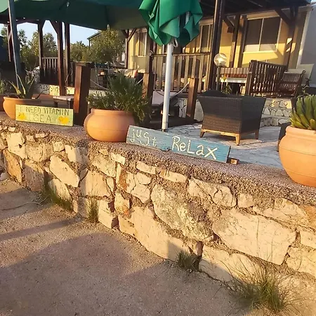 Strandhaus Sofia - Bain- Zut - Kornati By Interhome Apartament *