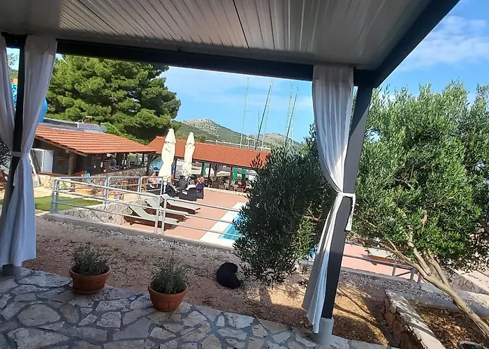 Strandhaus Sofia - Bain- Zut - Kornati By Interhome * Pristanisce