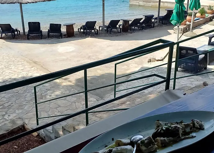 Strandhaus Sofia - Bain- Zut - Kornati By Interhome Pristanisce